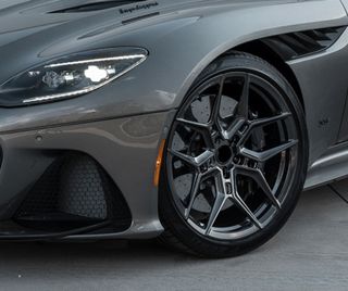 (Category: ) located in . Submitted by hybrid_tyres-ev_tyres (Listing ID 1402416000, Image 1). Description: .