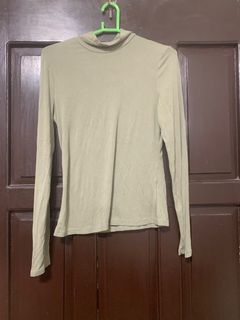 (Category: ) located in . Submitted by soleilstyle (Listing ID 1410506574, Image 1). Description: .