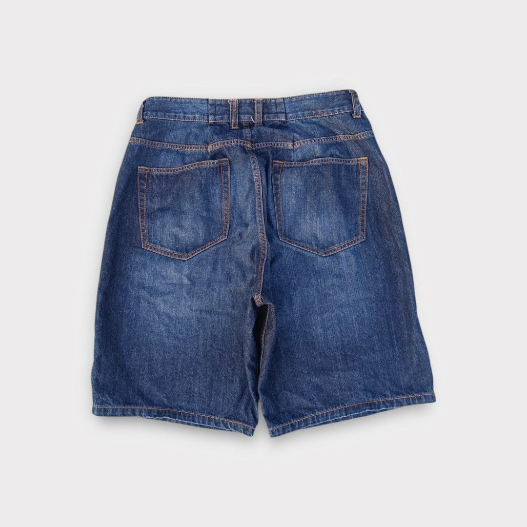 Baggy Raw Denim Jorts Below the Knee (Category: Shorts) located in Iba. Submitted by tylerdcremator (Listing ID 1410458096, Image 2). Description: Waist - 32 Length - 23 Leg Hole - 14 no issues.
