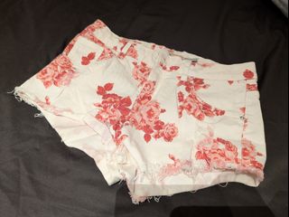 (Category: ) located in . Submitted by jtang89 (Listing ID 1410506225, Image 1). Description: .