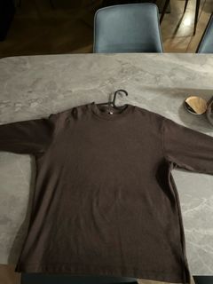 (Category: ) located in . Submitted by clothesclearinggg (Listing ID 1410525985, Image 1). Description: .