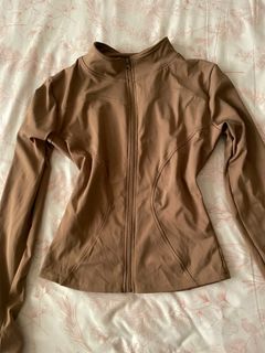 (Category: ) located in . Submitted by tinkerbellpreloved13 (Listing ID 1410463353, Image 1). Description: .