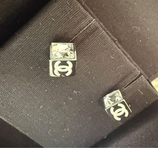（分類：）位於 。 由 gvvvv 提交（商品編號 1410380796，圖片 1）。簡介： 。