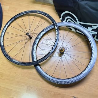 （分類：）位於 。 由 avia3333 提交（商品編號 1410489044，圖片 1）。簡介： 。