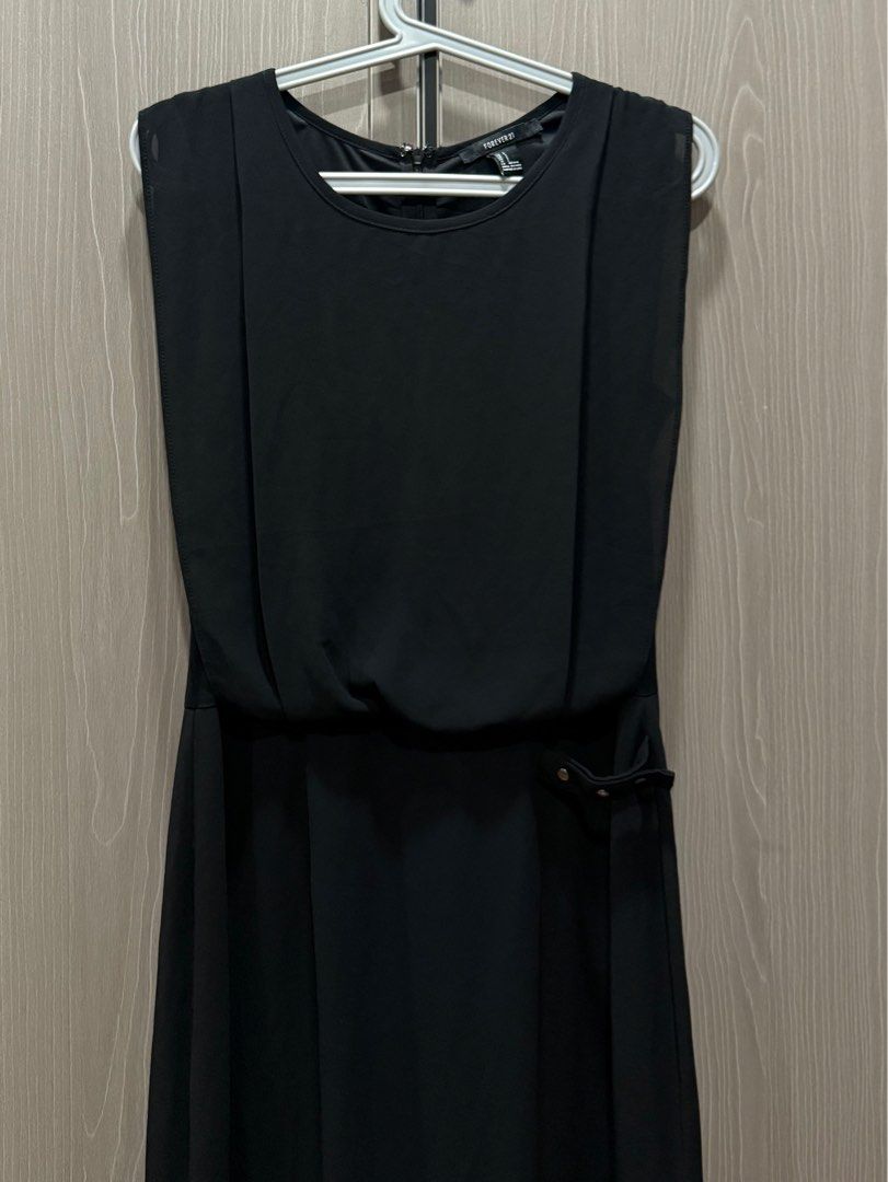 F21 Long Black Dress (Category: Dresses) located in General Santos City (Dadiangas). Submitted by prelovedbyshash (Listing ID 1410394298, Image 2). Description: .