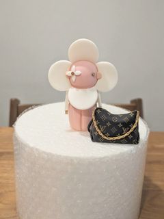 (Category: ) located in . Submitted by cake.charms (Listing ID 1410399598, Image 1). Description: .