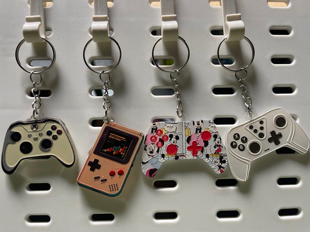 Game Consoles Keychain | per piece (Category: Controllers) located in Pinamalayan. Submitted by bookscaped (Listing ID 1410440574, Image 1). Description: .