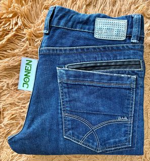 (Category: ) located in . Submitted by SOLEBEN (Listing ID 1410389637, Image 1). Description: .