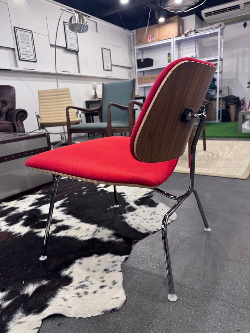 Herman Miller Eames Lounge Chair (Category: Chairs) located in Quezon City. Submitted by zidald77018 (Listing ID 1410422996, Image 3). Description: Feel free to visit our showroom: Outdoors Club (Mezzanine Floor) Ortigas Technopoint Bldg. Ortigas Home Depot Complex, Dona Julia Vargas Ave., Pasig City Opens everyday 11 AM- 6PM.