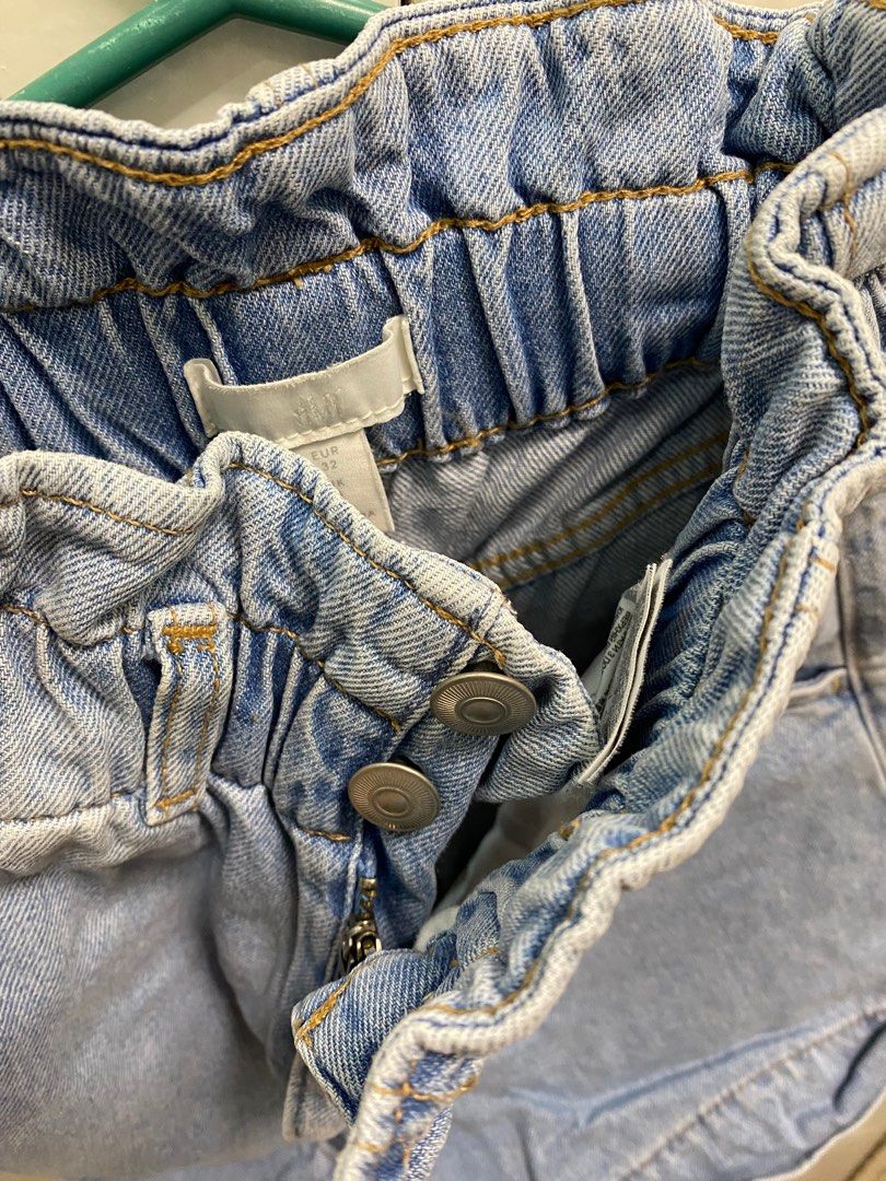 H&M Highwaist Denim Shorts (Category: Shorts) located in Manila. Submitted by piamarts (Listing ID 1410523112, Image 2). Description: .