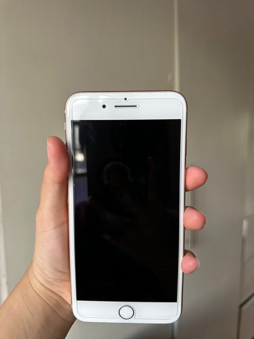 Iphone 8 Plus 64GB (Category: iPhone 8 Series) located in Cavite. Submitted by arcv23250 (Listing ID 1410403550, Image 3). Description: Color : Rose Gold Battery has already been replaced.