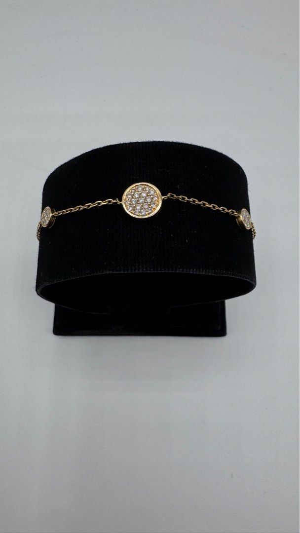 K18 Japan Diamond Bracelet (Category: Bracelets) located in Quezon City. Submitted by thykhloe (Listing ID 1410402250, Image 2). Description: Rose Gold Bracelet Natural Diamond Size: 6 in (Sold per piece not per gram).