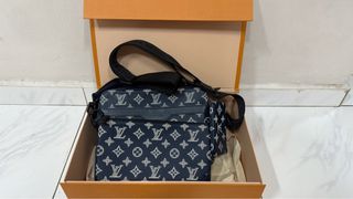 (Category: ) located in . Submitted by shopperu (Listing ID 1410501707, Image 1). Description: .
