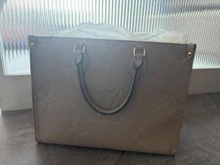 （分類：）位於 。 由 slingbb0810 提交（商品編號 1410375335，圖片 1）。簡介： 。