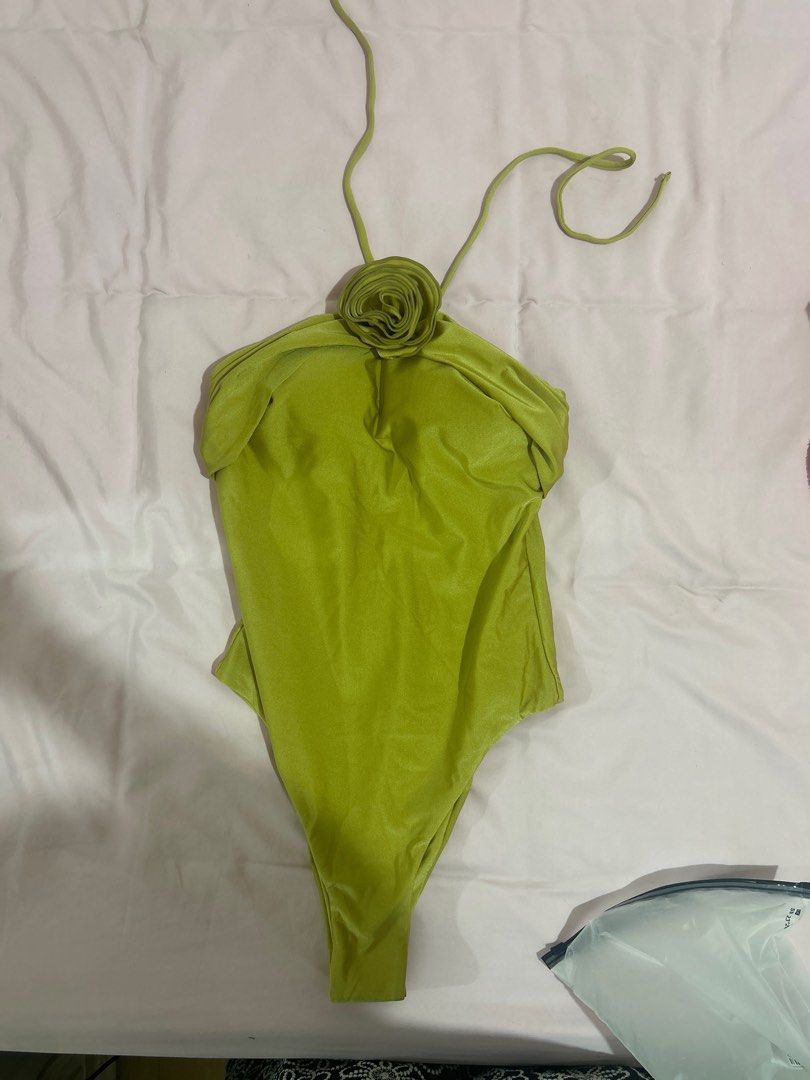 Maija Women's Solid Color Swimsuit (Category: Bikinis & Swimsuits) located in Caloocan City. Submitted by kzoneee (Listing ID 1410371666, Image 2). Description: Not used, still has hygiene sticker. RFS: I ordered too much swimsuit and there is no refund in shein.