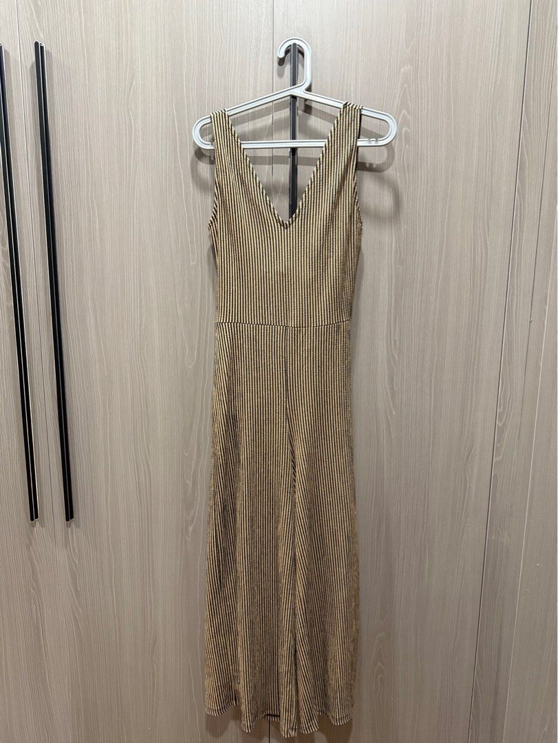 Mango Jumpsuit (Category: Jumpsuits) located in General Santos City (Dadiangas). Submitted by prelovedbyshash (Listing ID 1410398330, Image 1). Description: .