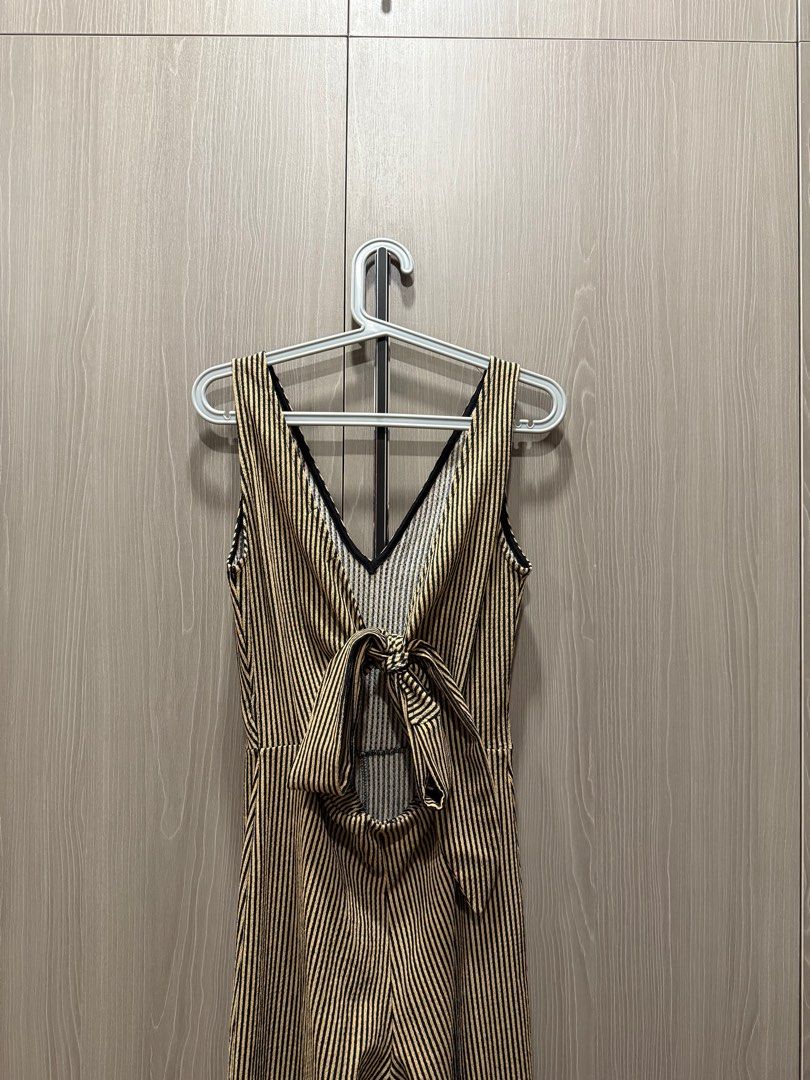 Mango Jumpsuit (Category: Jumpsuits) located in General Santos City (Dadiangas). Submitted by prelovedbyshash (Listing ID 1410398330, Image 2). Description: .