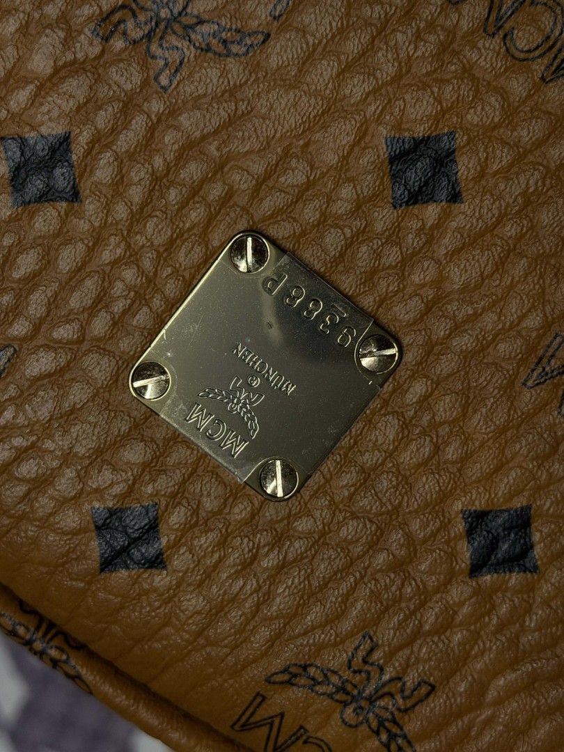 MCM Stark Backpack (Category: Luxury Bags & Wallets) located in Manila. Submitted by riceque (Listing ID 1410515154, Image 2). Description: - Authentic MCM Stark backpack - Classic brown color - Includes dust bag 70k+ srp.