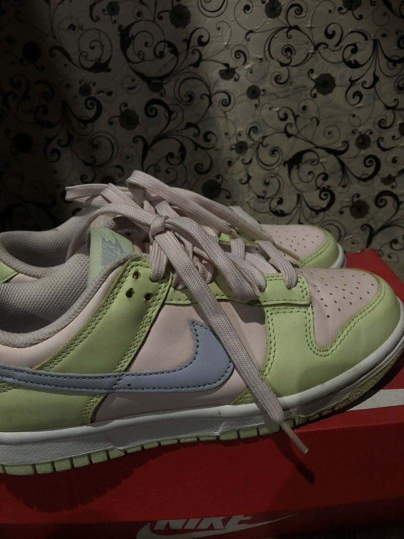 NIKE LIME ICE (Category: Sneakers) located in Manila. Submitted by tindanniinnah (Listing ID 1410472373, Image 1). Description: 2 times lang naisuot reason for selling: declutter masyado na madaming shoes.