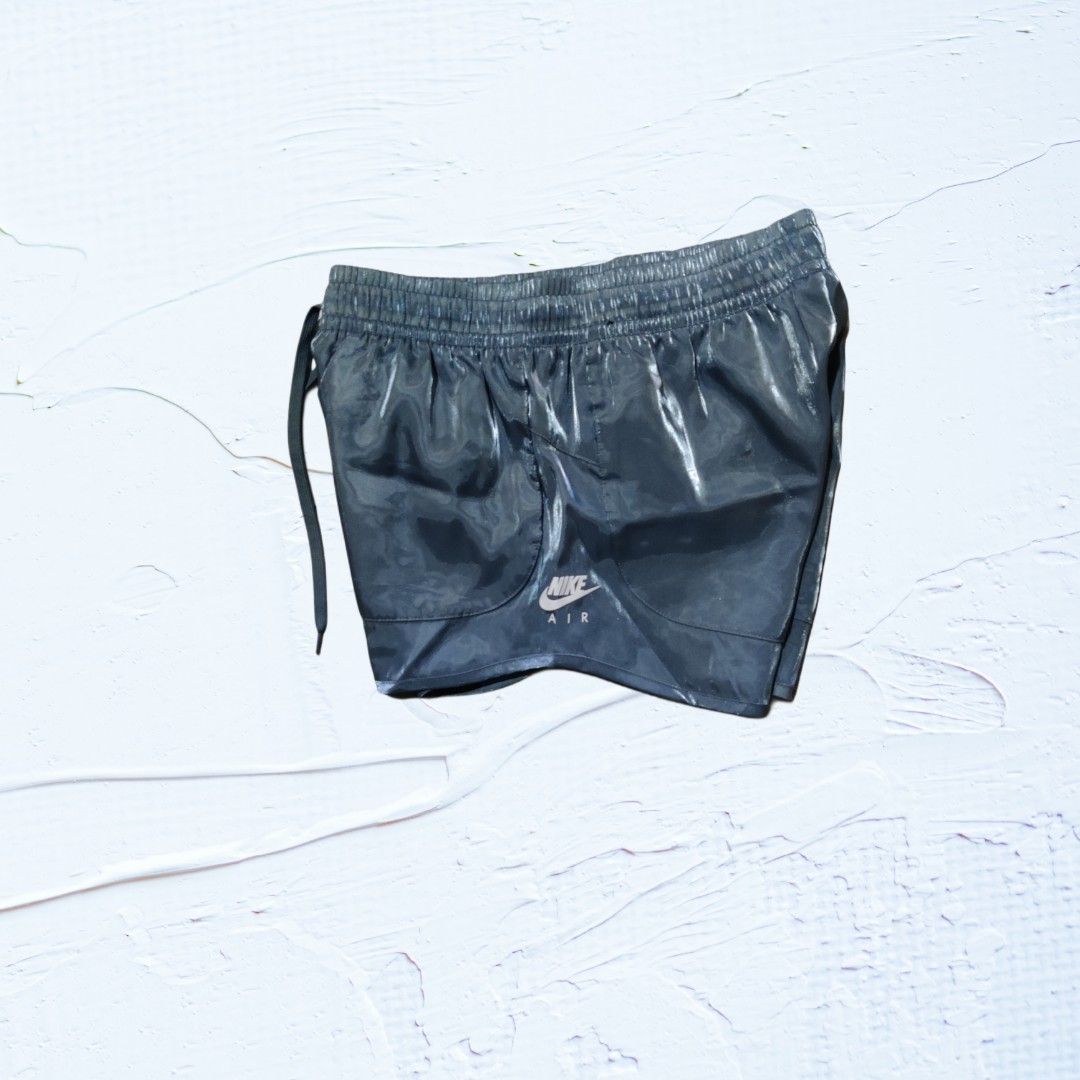 Nike Women Shorts (Category: Shorts) located in Baliuag. Submitted by endiyos7 (Listing ID 1410497861, Image 2). Description: Nike Women Shorts Size : Large Dimensions : 30width length Excellent Used Condition 📍Manage your expectations, Items are not brand new! 📍Colors may Vary due to Lightning 📍All prices are still negotiable DM FOR PURCHASE 📩.