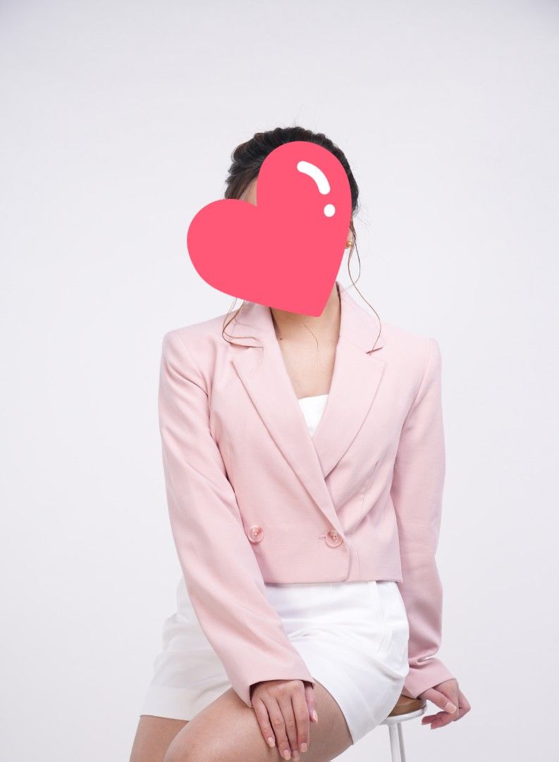 Pink Cropped Blazer Stradivarius (Category: Coats, Jackets and Outerwear) located in Pasig City. Submitted by denrb (Listing ID 1410544626, Image 2). Description: Selling my Stradivarius Coat in Pink, bought it at SM Megamall for 3,889 that is my actual photo when worn and also used once just for a photoshoot. Structured with shoulder pads. Adds a touch of elegance to any outfit 💖 fabric is very nice and comfy. Versatile for both casual and form