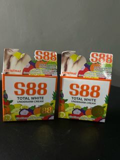 (Category: ) located in . Submitted by ailurophile17 (Listing ID 1410417283, Image 1). Description: .
