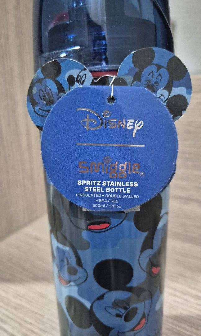 Smiggle water bottle (Category: Water Bottles & Tumblers) located in Singapore. Submitted by roomtoshare (Listing ID 1410539345, Image 3). Description: Never use. Smiggle Tumblr. One pump for drink One spray for refreshing Good for the kid during sports or cycling Brand new, never use. Good for gift Only did trial to make sure it is working well. Purchase price was 30SGD Selling because too many buying gifts. Fast dealing, in SGP on friday 19/12 