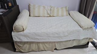 (Category: ) located in . Submitted by flowerandhamper (Listing ID 1410403498, Image 1). Description: .