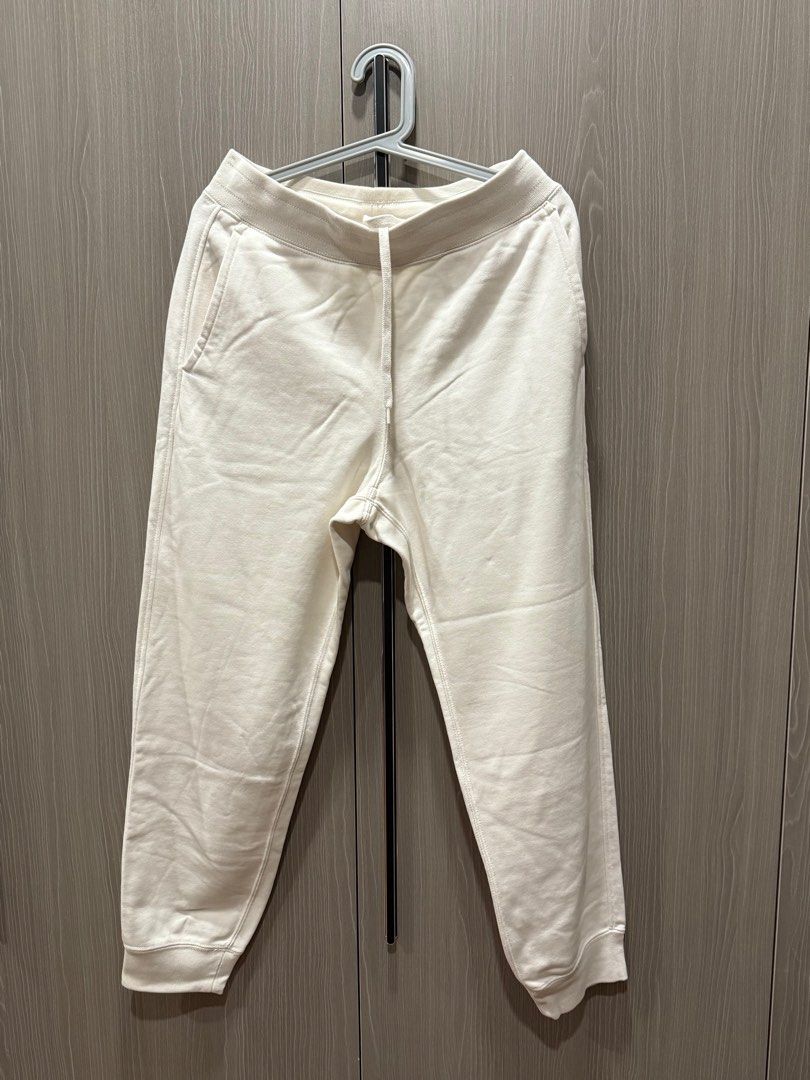 Uniqlo Sweatpants Small (Category: Other Bottoms) located in General Santos City (Dadiangas). Submitted by prelovedbyshash (Listing ID 1410388772, Image 1). Description: .