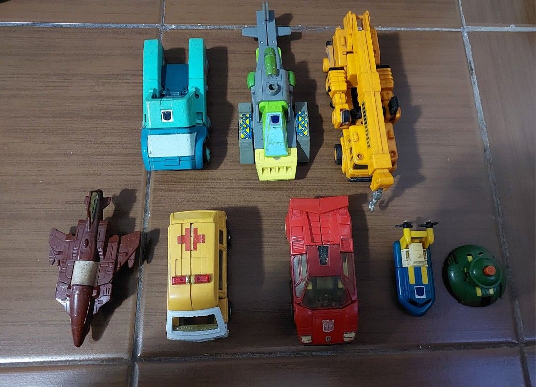 Vintage Transformers Toy Set (Category: Action & Battle Toys) located in Pasig City. Submitted by liezel-liezel (Listing ID 1410472176, Image 1). Description: G1 Transformers OG MAY GASGAS / LUMA / NO WEAPONS / GOOD FOR PARTS Red Alert (SOLD) Grapple Missing 1 rubber wheel 1100 Springer (SOLD) Kup 1200 Ratchet yellowing 700 Duocon Jet 200 Seaspray (SOLD) Cosmos (SOLD) Pasig City location Shipping at your expense.