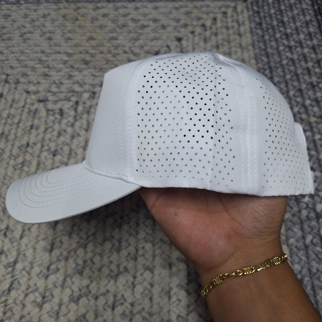 WHITE OC LOGO A FRAME TECH MESH CURVE VELCRO CAP/HAT BY ON CLOUDS (Category: Caps & Hats) located in Balagtas. Submitted by capncaps09 (Listing ID 1410395676, Image 2). Description: WHITE OC LOGO A FRAME TECH MESH CURVE VELCRO CAP/HAT BY ON CLOUDS NOTE: HIGH CROWN / MALALIM FITTING 750.