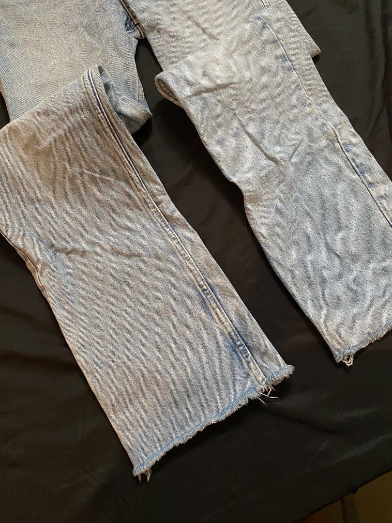 Zara High Rise Denim Jeans (Category: Jeans) located in Malabon City. Submitted by declutteredbycole (Listing ID 1410385483, Image 3). Description: - light wash - straight leg cut - raw hem detailing - 32 on tag, fits 26 waistline - no issue.