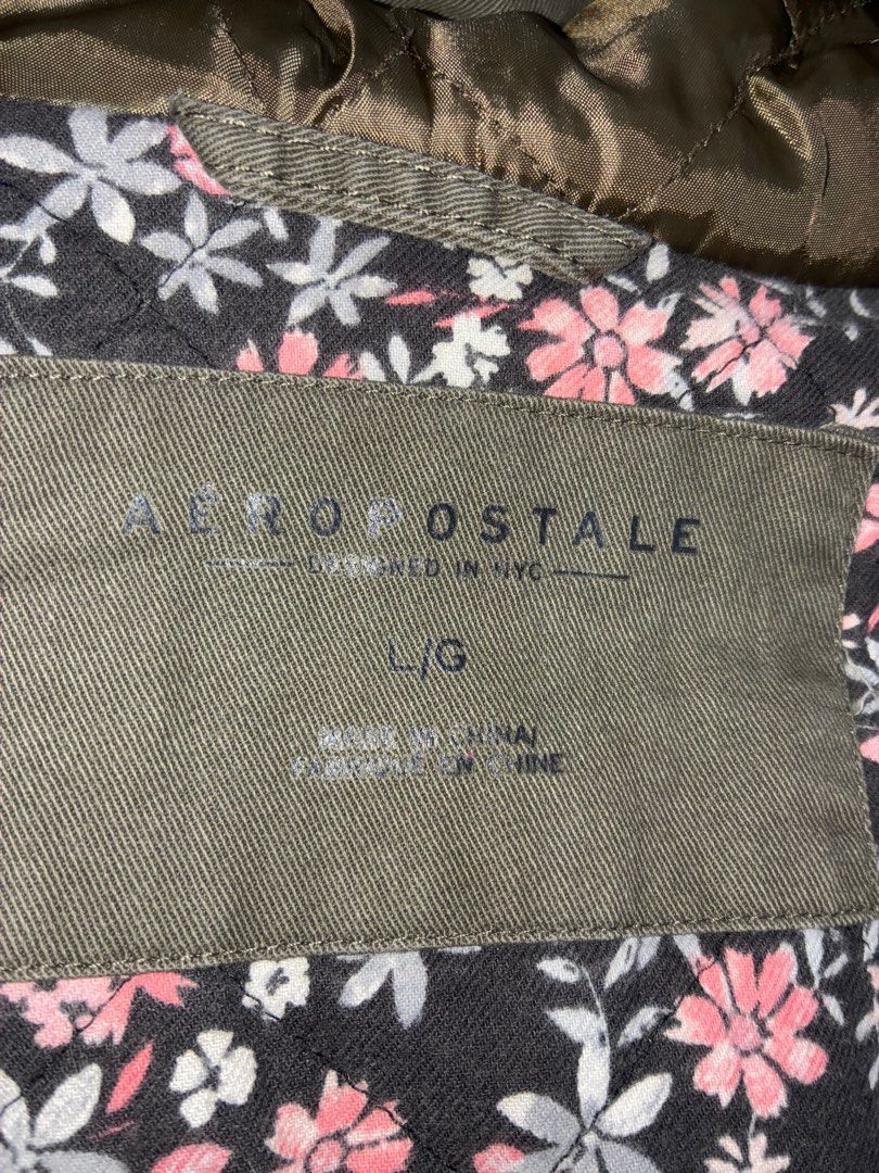 Aeropostale Jacket for Women (Category: Coats, Jackets and Outerwear) located in Guagua. Submitted by paudf (Listing ID 1410641627, Image 3). Description: Warm jacket In great condition (barely worn).