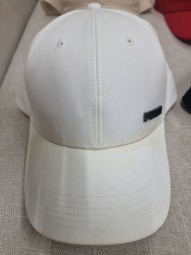 Assorted Caps (Category: Cap & Hats) located in Kuala Lumpur. Submitted by lovedmya (Listing ID 1410592698, Image 2). Description: one for rm10 take all for Rm30.
