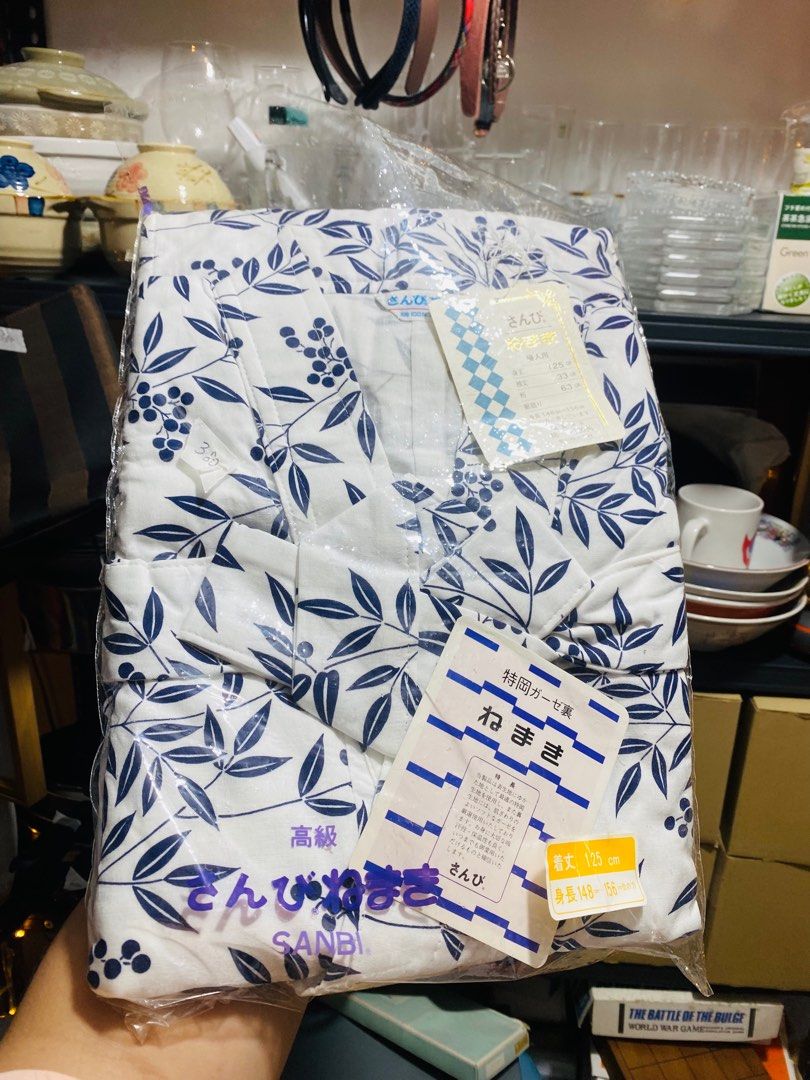 Bathrobe japan (Category: Bedding & Towels) located in Santo Tomas. Submitted by yengcarawa67764 (Listing ID 1410675982, Image 1). Description: 125cm 33cm 63cm.