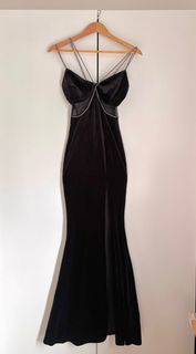 (Category: ) located in . Submitted by ymiaopreloved (Listing ID 1410560242, Image 1). Description: .