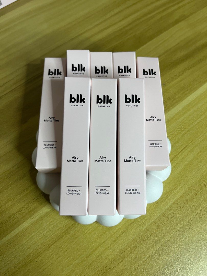 blk Cosmetics Airy Matte Tint (Category: Makeup) located in Quezon City. Submitted by kiminm (Listing ID 1410626117, Image 2). Description: Blk Airy Matte Tint Bnew Shades Available: - Femme (Swatched Only)❌ - Muse - Maven ❌ - Diva - Dream Girl ❌ - It-Girl ❌ - Keeper ❌ - Icon ❌ - Sweetheart (no box but sealed) ❌ ➜ Brand New Sealed ➜ Can Ship Via Lalamove, Jnt, Grab, or Meet Up sa Malapit ➜ Sauyo, Quezon City Location ➜ MOP: Gcash.