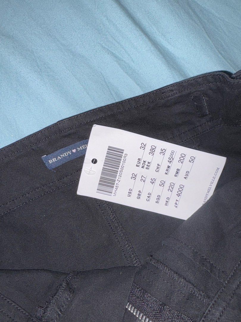 Brandy Melville Black Cargo Mini Skirt, 女裝, 褲＆半截裙, 裙- Carousell