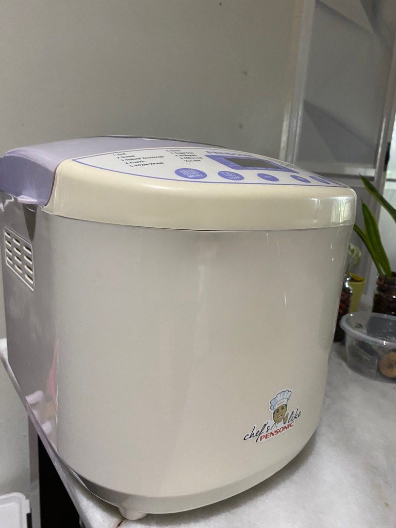 BREAD MAKER (Category: Homemade Bakes) located in Kuala Lumpur. Submitted by tysaa (Listing ID 1410561675, Image 3). Description: Ada tak bakers2 atau ibu ibu yang rajin buat roti sndri kat rumah atau small business donut ke , pau sambal ke.. anything yg related to dough.. saya nak let go bread maker ni dengan harga yg murah dari pasaran. .