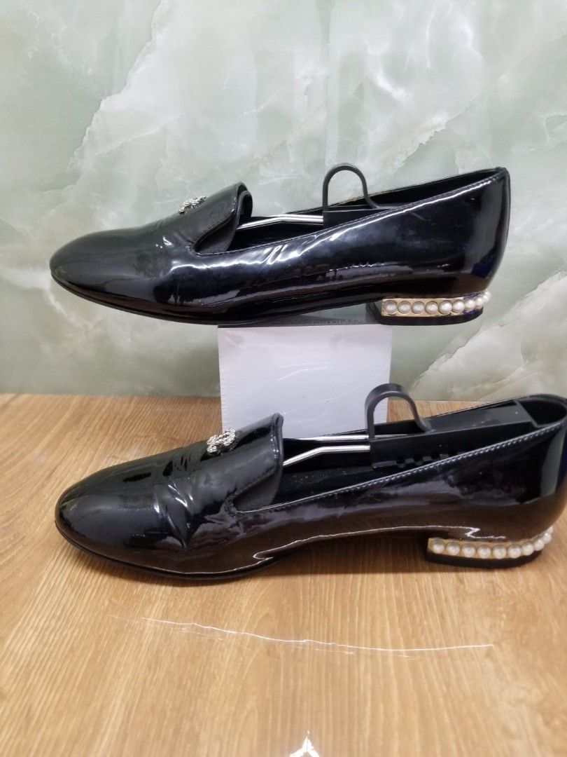 Chanel flat 36 (Category: Flats & Sandals) located in Quezon City. Submitted by lykpossession (Listing ID 1410699715, Image 2). Description: Ask first if available.