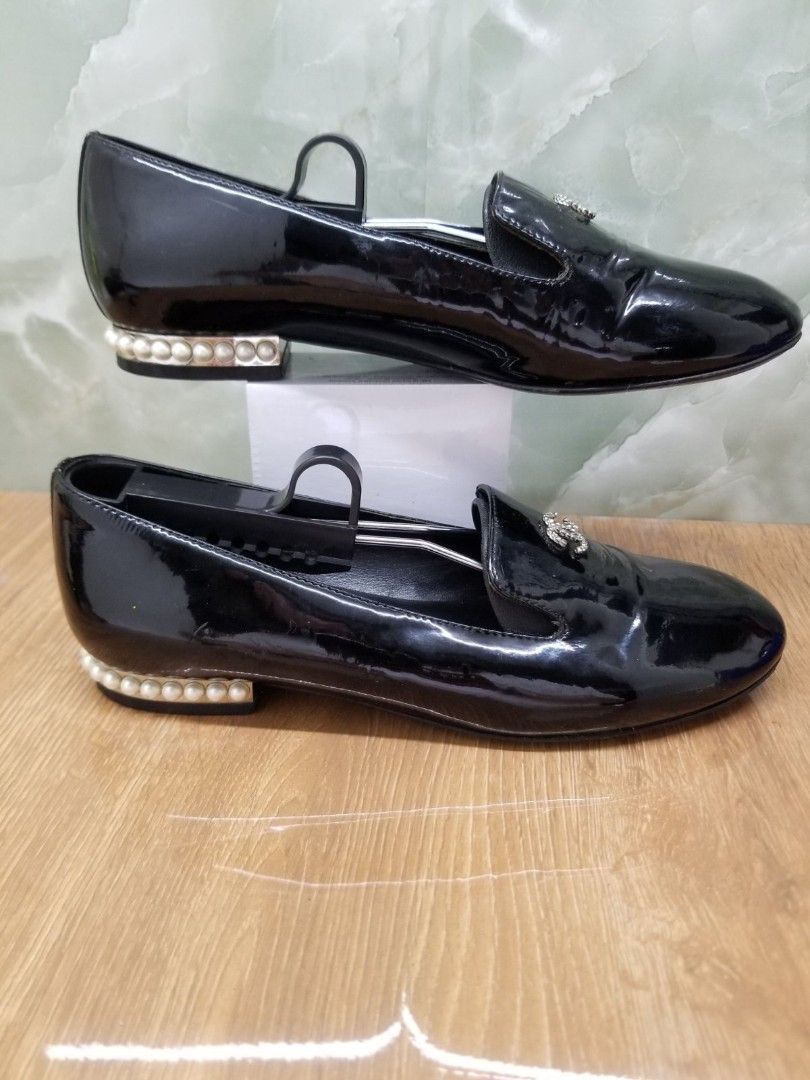 Chanel flat 36 (Category: Flats & Sandals) located in Quezon City. Submitted by lykpossession (Listing ID 1410699715, Image 3). Description: Ask first if available.