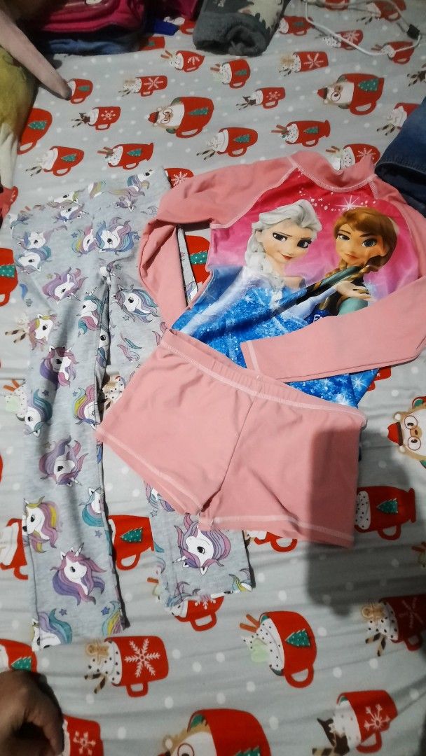 Frozen Pajama Set (Category: Babies & Kids Fashion) located in Caloocan City. Submitted by maxineshop (Listing ID 1410648233, Image 1). Description: H&M Leggings swimwear bundled takeall size: 4-6.