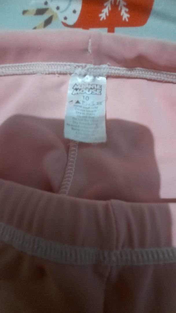 Frozen Pajama Set (Category: Babies & Kids Fashion) located in Caloocan City. Submitted by maxineshop (Listing ID 1410648233, Image 2). Description: H&M Leggings swimwear bundled takeall size: 4-6.