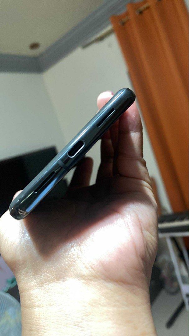 Google Pixel 7 Pro (Category: Google Pixel) located in Lipa City. Submitted by flyhightobloom (Listing ID 1407272356, Image 3). Description: US Variant Pixel 7 pro 128 gb (with box, matte anti uv hydrogel screen protector, clear case with pop socket, cable charger and usb c adaptor) Meet up in Lipa City NAIA/PITX meetup avail with additional fare fee - additional P1200 for Google Pixel earbuds (eaphones unsealed to check) - rfs not used to androi