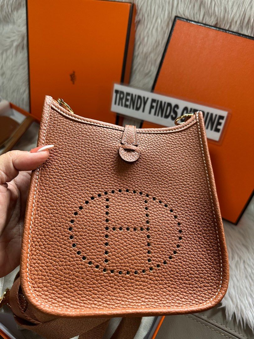 🇯🇵Hermes Evelyne tpm gold (Category: Luxury Bags & Wallets) located in Manila. Submitted by trendyfindscitrine (Listing ID 1410575106, Image 2). Description: Size TPM Actual photo Hand made .