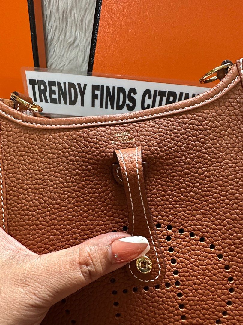 🇯🇵Hermes Evelyne tpm gold (Category: Luxury Bags & Wallets) located in Manila. Submitted by trendyfindscitrine (Listing ID 1410575106, Image 3). Description: Size TPM Actual photo Hand made .