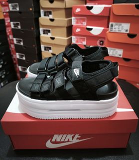 (Category: ) located in . Submitted by ekkshoes325 (Listing ID 1410712657, Image 1). Description: .