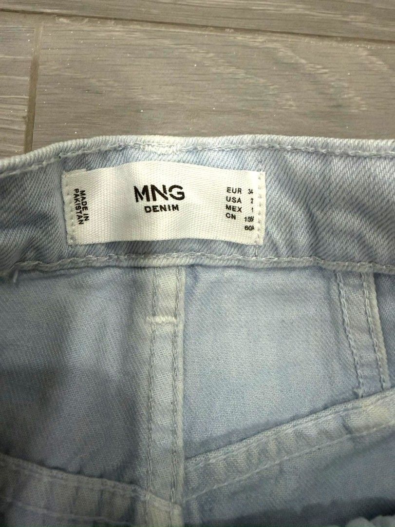 MANGO DENIM PANTS (Category: Jeans) located in Quezon City. Submitted by declutteritemsxx (Listing ID 1410676011, Image 2). Description: .