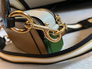 （分類：）位於 。 由 dc1214 提交（商品編號 1410624368，圖片 1）。簡介： 。