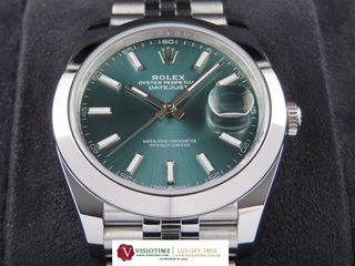 (Category: ) located in . Submitted by luxurytime (Listing ID 1410636224, Image 1). Description: .